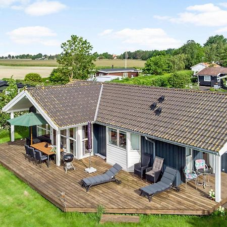 Cozy Home In Gedser With Wifi Exterior foto